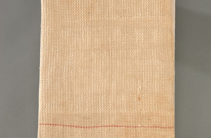 Towel used as a flag of truce by Confederate troops during Gen. Robert E. Lee’s surrender at Appomattox Court House, Virginia, on April 9, 1865. It was preserved by Gen. George A. Custer, who was present at the surrender. Bequest of Elizabeth B. Custer, 1936, to the Smithsonian