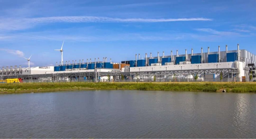Data Center with wind turbines