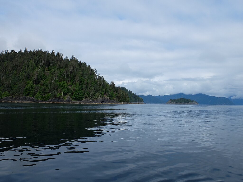 Gwaii Haanas photo (CC) Christine Rondeau, Vancouver, Canada