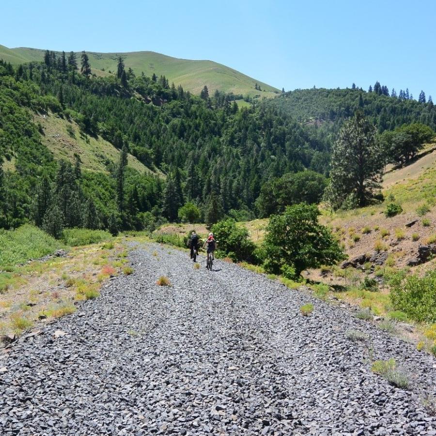 Little Klickitat River Trail in Washington's Columbia River Gorge