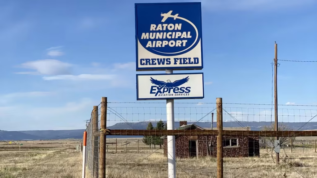 Raton, New Mexico, Municipal Airport